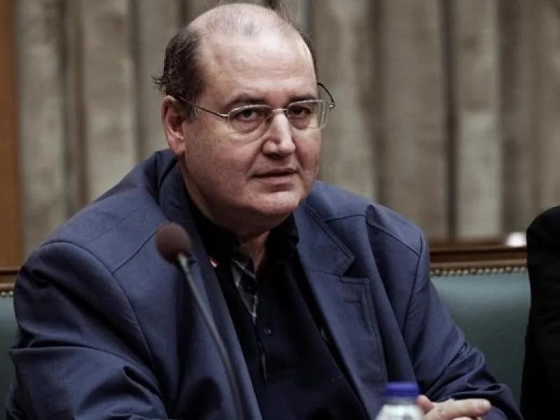 Φίλης: Το κράτος… έχει ιδιοκτήτες