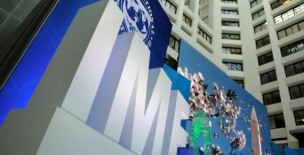 ΔΝΤ: Επιμένει για μείωση συντάξεων και αφορολογήτου