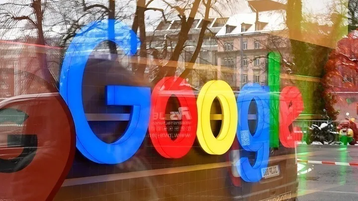 Η μητρική της Google έγινε η τέταρτη εταιρεία με χρηματιστηριακή αξία άνω του ενός τρις δολαρίων