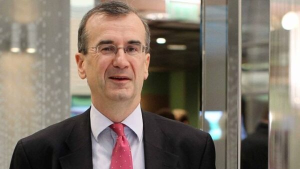 Ο Γάλλος κεντρικός τραπεζίτης κάλεσε τη Γερμανία να στηρίξει την ανάπτυξη στην Ευρωζώνη