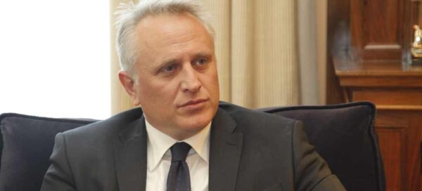 Ραγκούσης: Κυβερνητική ανικανότητα και διασπάθιση δημοσίου χρήματος σχετικά με τις άχρηστες «μάσκες» στα σχολεία