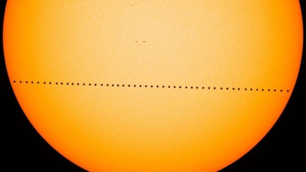 Σήμερα η διάβαση του Ερμή μπροστά από τον Ήλιο – Θα είναι ορατή και από την Ελλάδα