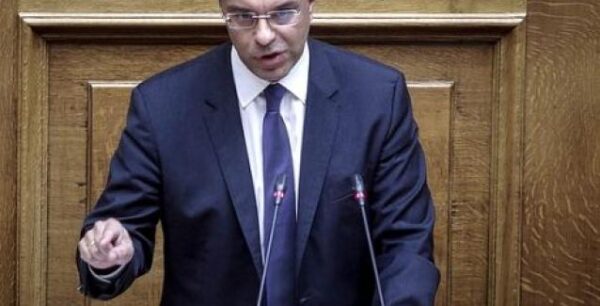 Ο Χρήστος Σταϊκούρας για επίδομα θέρμανσης και κοινωνικό μέρισμα