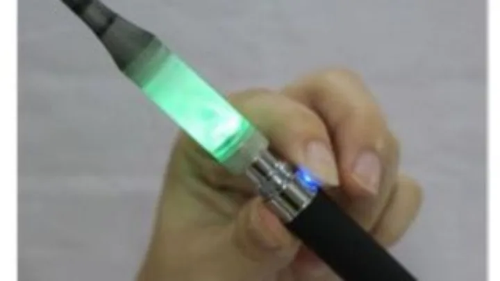 Πώς τα ηλεκτρονικά τσιγάρα σχετίζονται με αυξημένο κίνδυνο για κάταγμα