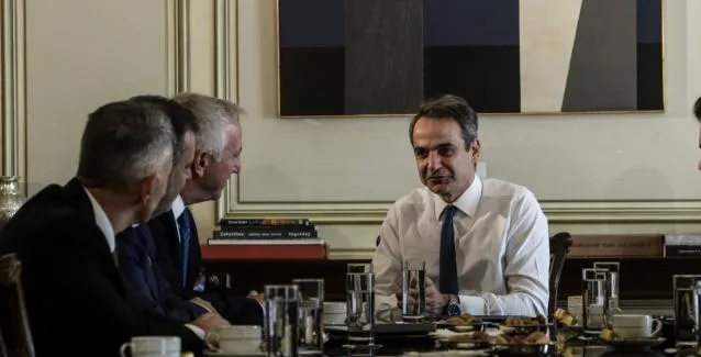 Οι εταιρείες κινητής τηλεφωνίας δεσμεύτηκαν για αλλαγές στις χρεώσεις των data