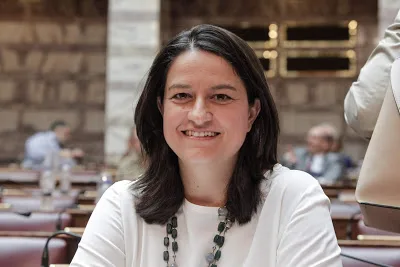 Νίκη Κεραμέως: Ένα προς ένα για τις αποχωρήσεις-προσλήψεις στα πανεπιστήμια