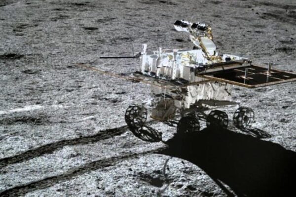 11 μήνες δουλεύει στη σκοτεινή πλευρά του φεγγαριού το κινεζικό ρόβερ YuTu 2