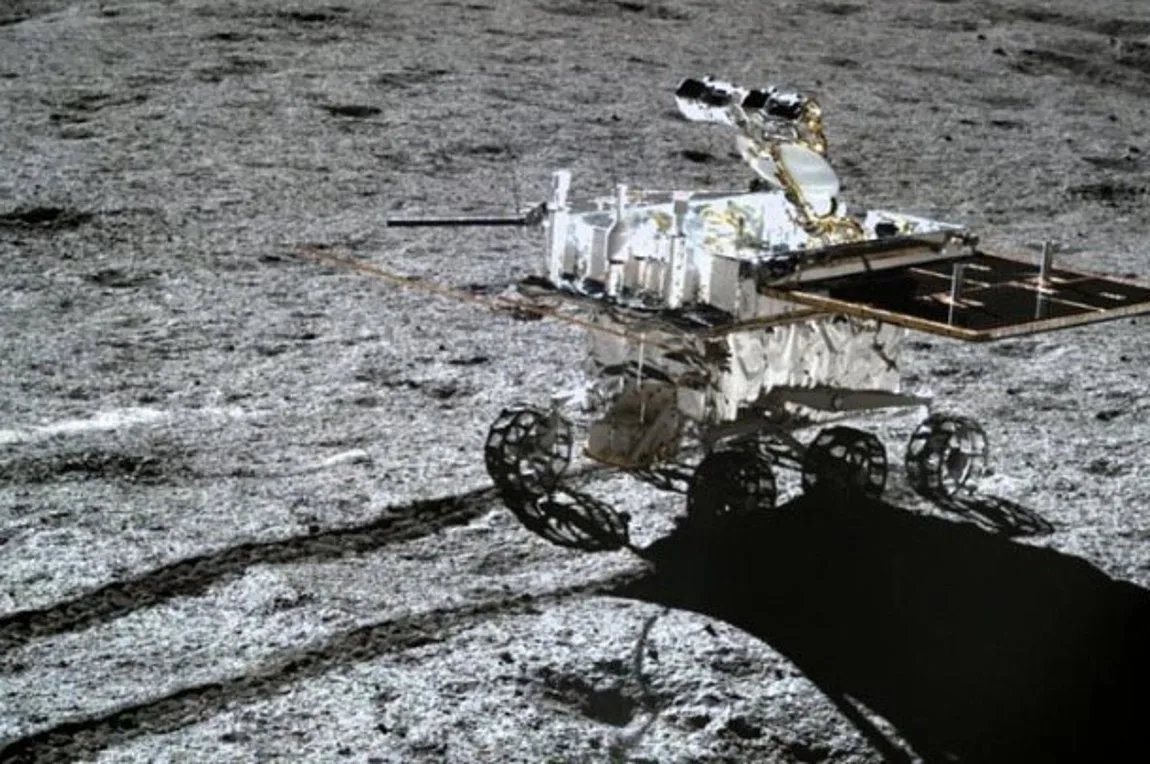 11 μήνες δουλεύει στη σκοτεινή πλευρά του φεγγαριού το κινεζικό ρόβερ YuTu 2