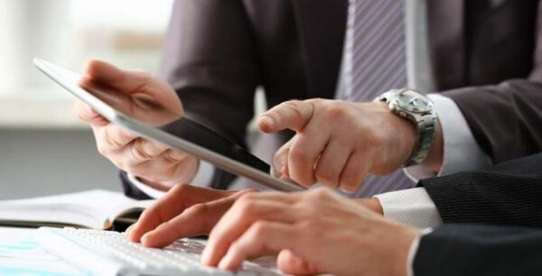 Παράταση εξωδικαστικού μηχανισμού για τη ρύθμιση οφειλών επιχειρήσεων