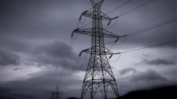 Ενεργειακή κρίση: Ποιό το σχέδιο της κυβέρνησης  – Συστάσεις και «κατέβασμα διακόπτη»