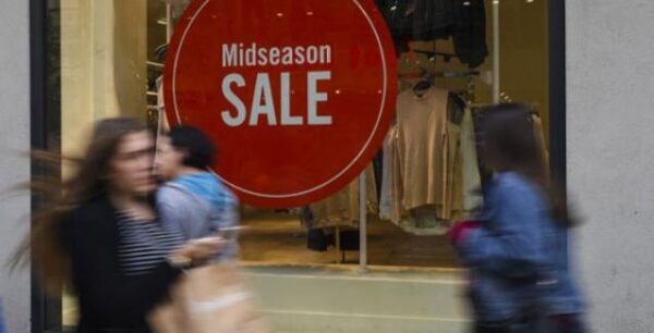 Φθινοπωρινές εκπτώσεις: Πότε ξεκινούν και πόσο θα διαρκέσουν