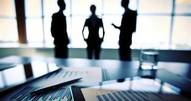 Έρχονται αλλαγές με ψηφιακό ωράριο, ηλεκτρονική κάρτα και κατώτατο μισθό