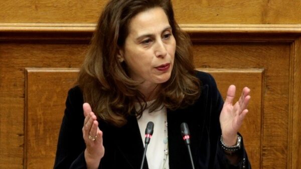 Κεφαλίδου: Άνοιγμα πινάκων για αιτήσεις αναπληρωτών