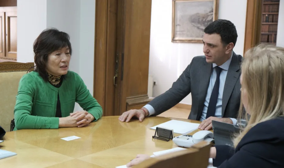 Κικίλιας-Κοροναϊός: Αναστολή ταξιδιών από Ελλάδα προς Κίνα και αντίστροφα