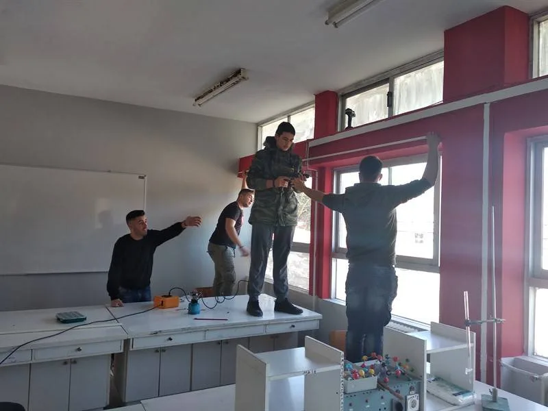 Μαθητές του Λυκείου Θουρίας περιποιήθηκαν το σχολείο τους