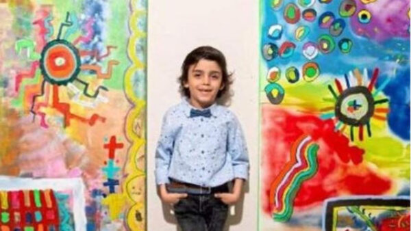 «Μικρός Πικάσο»: Ο επτάχρονος που πουλά τους πίνακές του έναντι χιλιάδων ευρώ