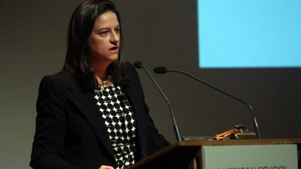 Νίκη Κεραμέως για σχολικές αργίες, διπλή μοριοδότηση και διορισμούς εκπαιδευτικών