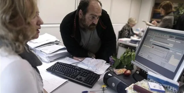 Πάγια ρύθμιση: Ποιοι θα περάσουν από τις 12 στις 24 δόσεις