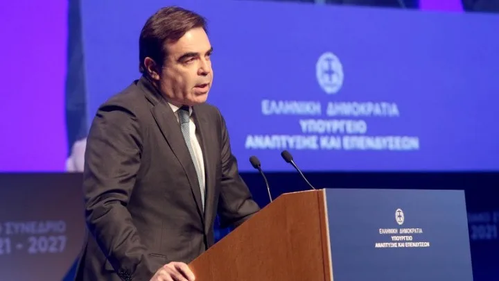 Σχοινάς: Η Ελλάδα πρωταθλήτρια Ευρώπης στον εμβολιασμό
