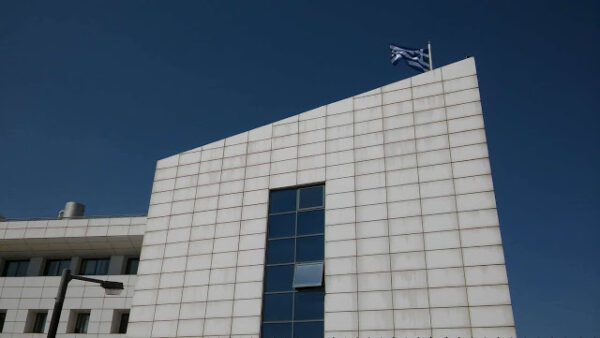 Κεραμέως: Ενίσχυση των εκπαιδευτικών – Νέο νομοσχέδιο