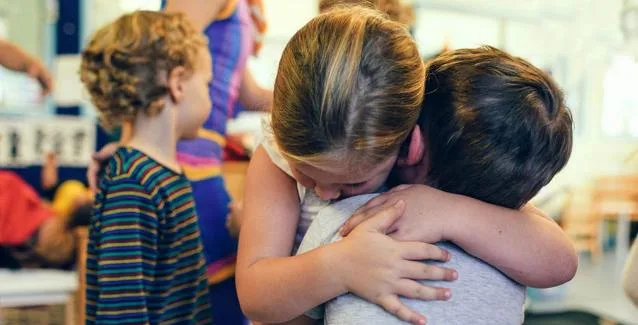 Κορονοϊός και παιδιά: Τι πρέπει να ξέρετε από τη διευθύντρια του Παίδων