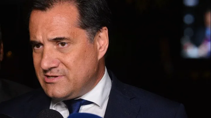 Γεωργιάδης για κομμωτήρια: Δεν έχει ληφθεί απόφαση – Κακώς έβγαλε ανακοίνωση το Επιμελητήριο