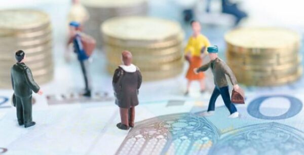 Οι σημαντικότερες αλλαγές για 4 εκατ. ασφαλισμένους και συνταξιούχους