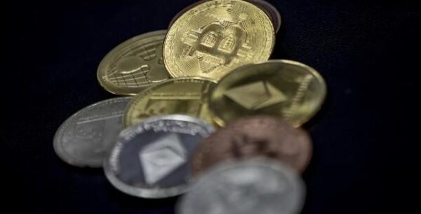 Καλπάζει το bitcoin – Αλλά και οι απάτες στον κόσμο των κρυπτονομισμάτων