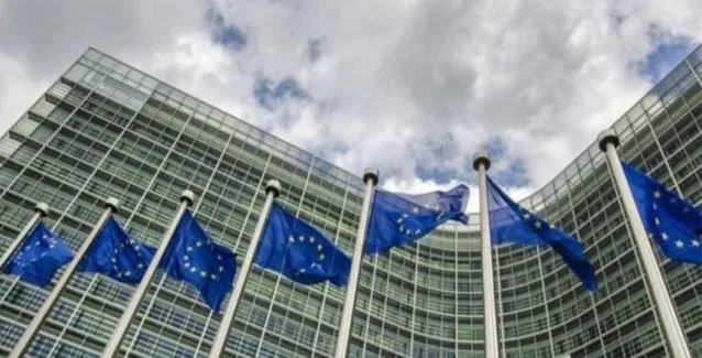 Κομισιόν: Καταρτίζει σχέδιο καταπολέμησης του καρκίνου – Προσβάλλει πάνω από τρία εκατομμύρια κάθε χρόνο στην Ευρώπη