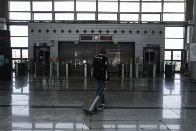 Philos: Στη διάθεση των ταξιδιωτών ο νέος «ψηφιακός βοηθός» του αεροδρομίου της Αθήνας