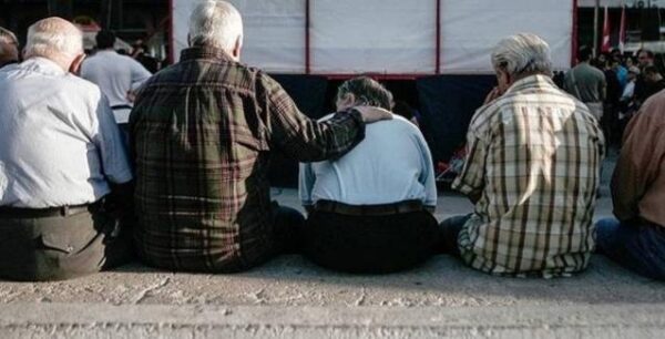 e-ΕΦΚΑ, Αναδρομικά και αύξηση στις συντάξεις: Τι προβλέπει ο νέος νόμος