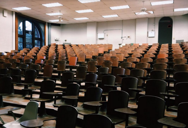 Πανελλήνιες 2020 και σε αμφιθέατρα ΑΕΙ;