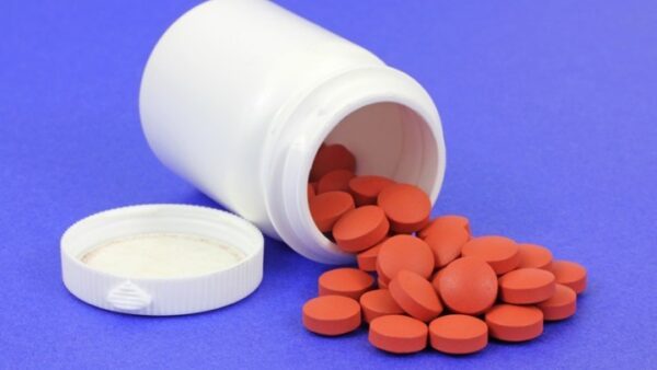 ΗΠΑ: Υπογραφή προεδρικών διαταγμάτων για μείωση των τιμών των φαρμάκων