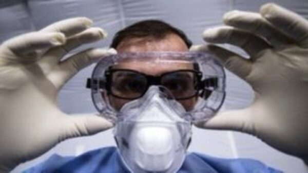 Παγώνη για κορονοϊό: «Δεν θα καθαρίσουμε σε 20 μέρες»