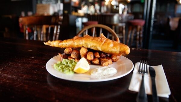 Η κατανάλωση ψαριών με μέτρο από τις εγκύους κάνει καλό στα παιδιά