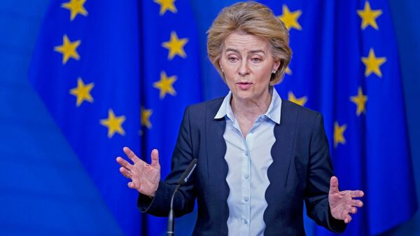 Κλείσιμο των συνόρων της ΕΕ για 30 ημέρες εισηγείται η πρόεδρος της Κομισιόν
