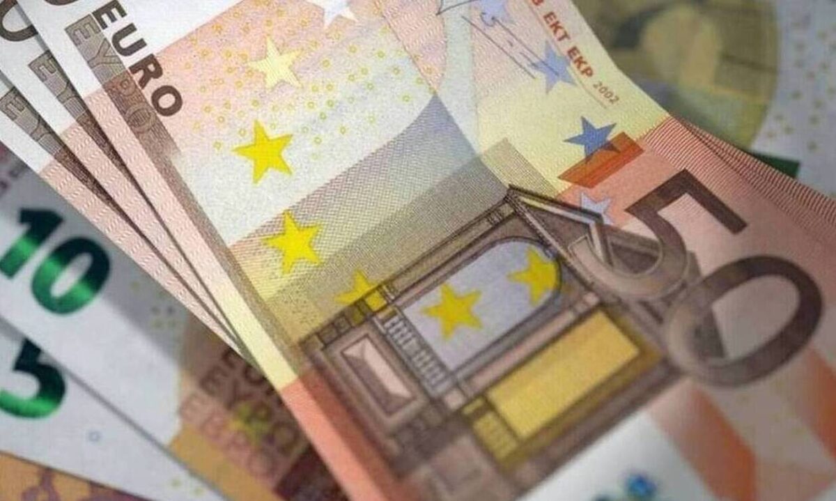 Δώρο Χριστουγέννων 2020: Πότε θα γίνουν οι πληρωμές – Πώς θα το υπολογίσετε