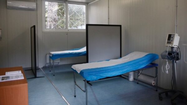 Κορωνοϊός – Καταγγελία: «Κάποιοι αντί να είναι σε καραντίνα κυκλοφορούν στα καφενεία»