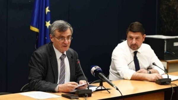 Τσιόδρας: 16 νέα κρούσματα, κανένας θάνατος – Καμμιά σκέψη για εκδρομές την Πρωτομαγιά