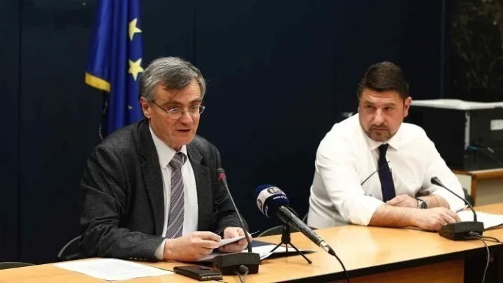 Τσιόδρας: 16 νέα κρούσματα, κανένας θάνατος – Καμμιά σκέψη για εκδρομές την Πρωτομαγιά