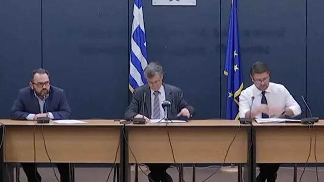 Κορωνοϊος – Τσιόδρας: 56 νέα κρούσματα – 90 θάνατοι