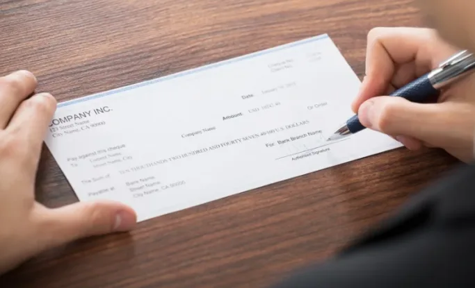 ΥΠΟΙΚ: Παράταση προθεσμιών για τις επιταγές