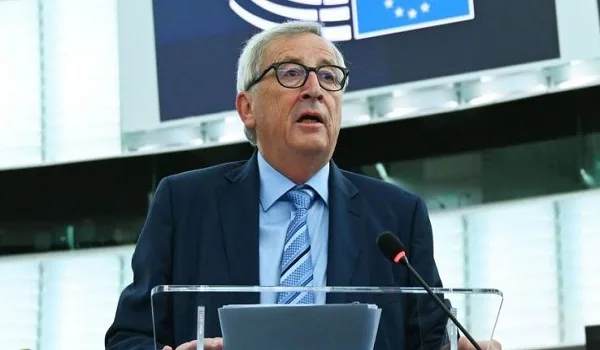 Γιούνκερ: Ανεύθυνη η στάση της Ολλανδίας – «Ναι» στα κοροωνο-ομόλογα