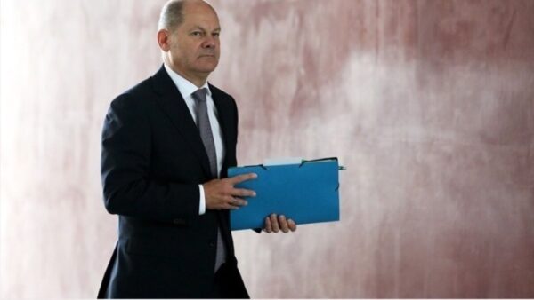 Όλαφ Σολτς: Μια «σπουδαία μέρα για την ευρωπαϊκή αλληλεγγύη»