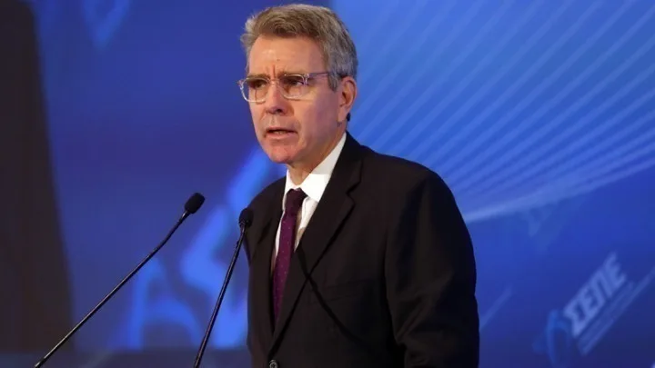 Πάιατ: Εξαιρετικά ικανή, τεχνοκρατική προσέγγιση έχει επιδείξει η κυβέρνηση στην πρόκληση του κορονοϊού