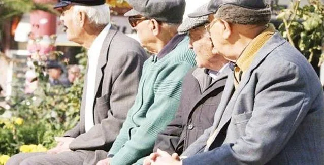 Σύνταξη με ένα e- mail: Τι προβλέπει το σχέδιο