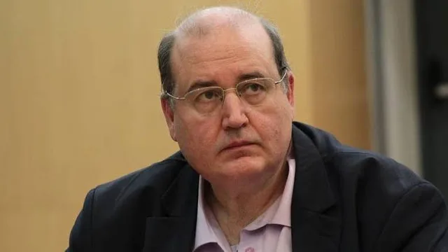 Φίλης: Χωρίς κανένα σχέδιο το άνοιγμα των σχολείων