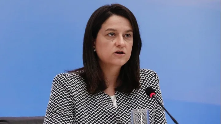 Σχολεία – Κεραμέως: Ανοιχτό το ενδεχόμενο παράτασης της χρονιάς