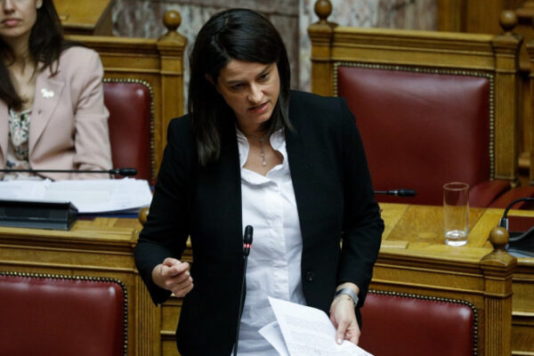 Επίθεση στο γραφείο Κεραμέως για το νομοσχέδιο – «Προχωράμε στις μεταρρυθμίσεις»