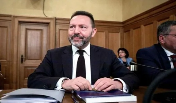 Στουρνάρας: Αισιόδοξα τα σενάρια για την οικονομία